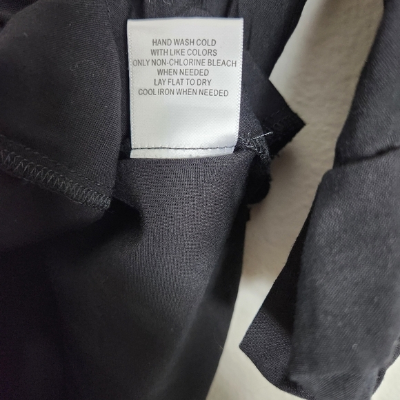 Modcloth Womens Black So Field With Joy Roll Tab Sleeve Romper-Size L - Picture 11 of 12